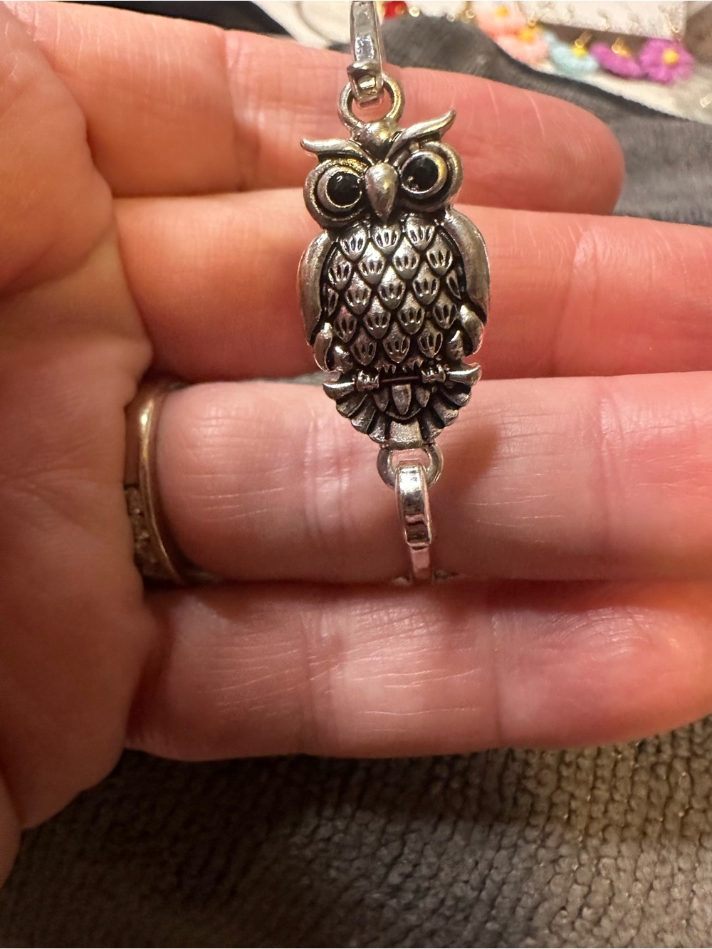 Sterling-Style Silver Owl Pendant bracelet- Silver